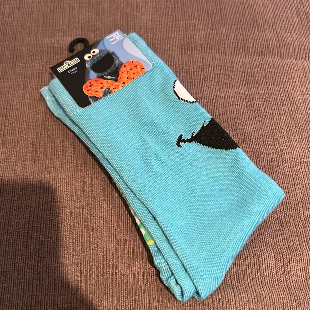 Sesame Street Cookie monster Adult Crew Socks sz 10-13 NWT